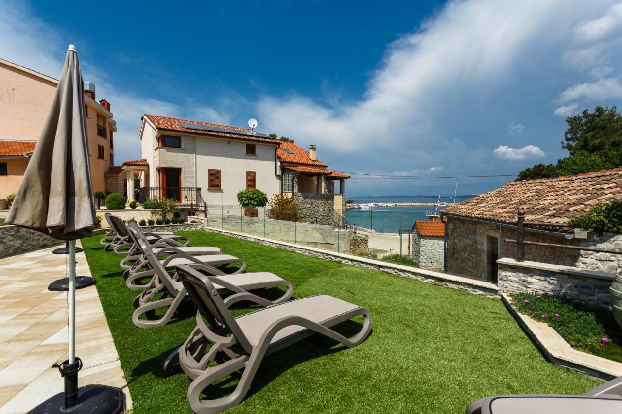 Apartmani Sidro Malinska Exterior foto